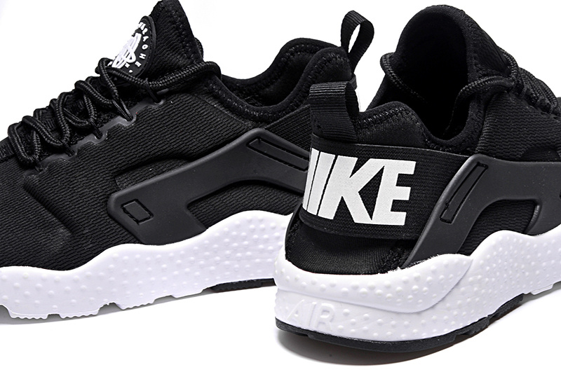 nike huarache homme noir et blanc