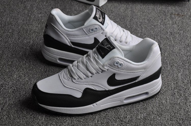 air max 1 essential