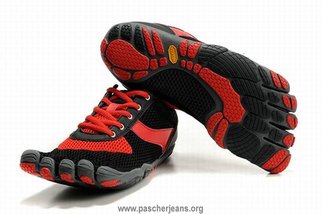 chaussure doigt de pied