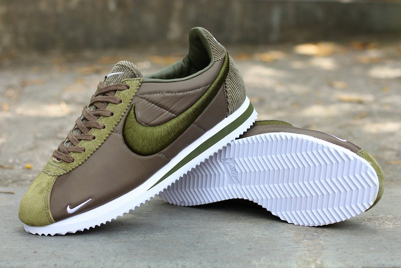 nike cortez olive