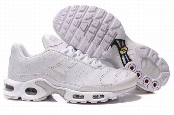 nike cuir blanche