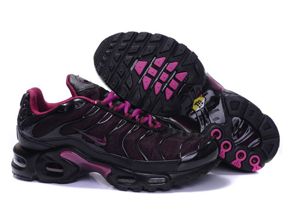 chaussure nike femme noir et rose